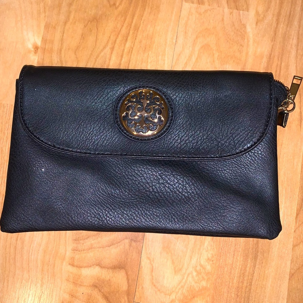 New: Black Purse With Gold Detailing